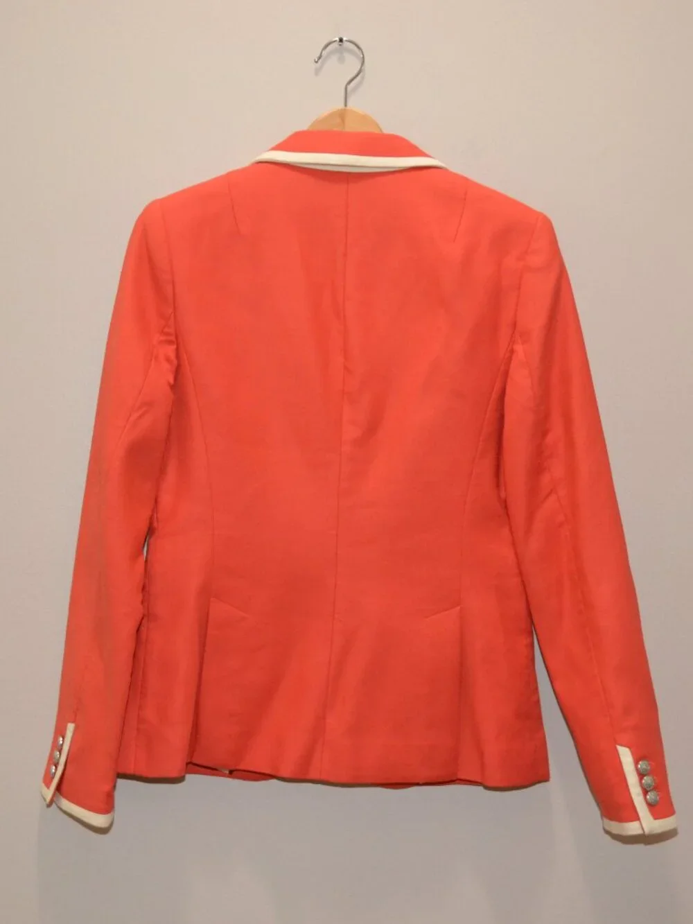 Banana Republic New Tailored Coral Blazer with White Piping Trim $150 size 6